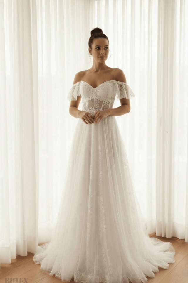 Beyaz Kolları Volanlı Büyük Beden Abiye Elbise 2110btx