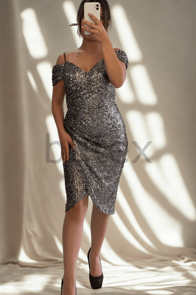 Pul Payet Göğsü ve Beli Drapeli Eteği Kuruvaze Kesim İç Astarı Süper Mini Kısa Abiye Elbise 9735btx